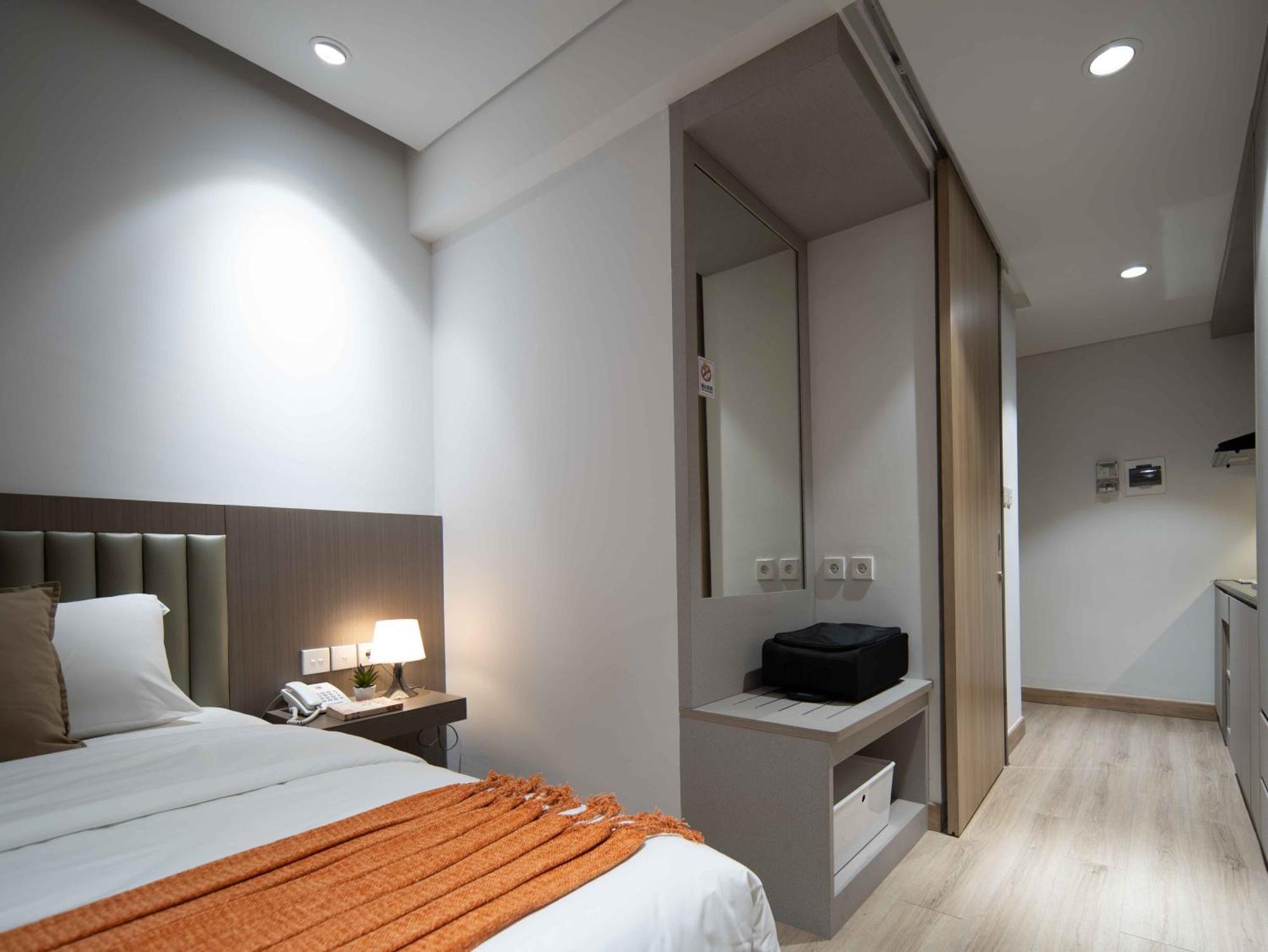 Hotel Cove The Day Jakarta Exterior foto